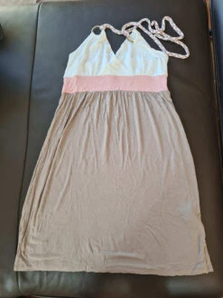 Strandkleid In Creme-taupe-rose