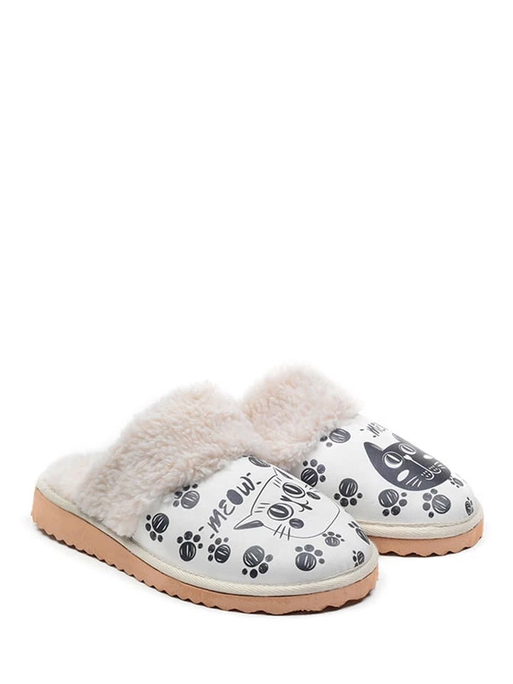 Hausschuhe In Weiß/ Bunt 1 Hausschuhe In Weiß/ Bunt