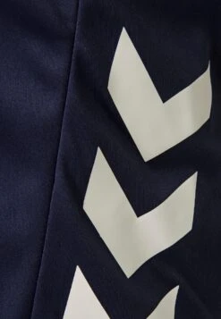 Hummel Verstellbare Taille Anzug Hmlpromo Herren In MARINE 11 Hummel Verstellbare Taille Anzug Hmlpromo Herren In MARINE -Limango Verkäufe hummel hummel verstellbare taille anzug hmlpromo herren in marine 3