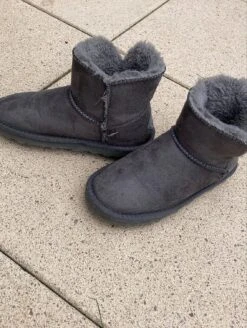 Boots Grau Ohne Schleife -Limango Verkäufe island boot boots grau ohne schleife 1