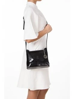 Leder-Umhängetasche "Potenza" In Schwarz - (B)24 X (H)20 X (T)6,5 Cm -Limango Verkäufe lia biassoni leder umhangetasche potenza in schwarz b 24 x h 20 x t 6 5 cm 3