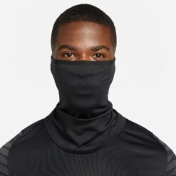 Nike Performance Loop WinterWarrior Neckwarmer In Black-black -Limango Verkäufe nike performance loop winterwarrior neckwarmer in black black 5