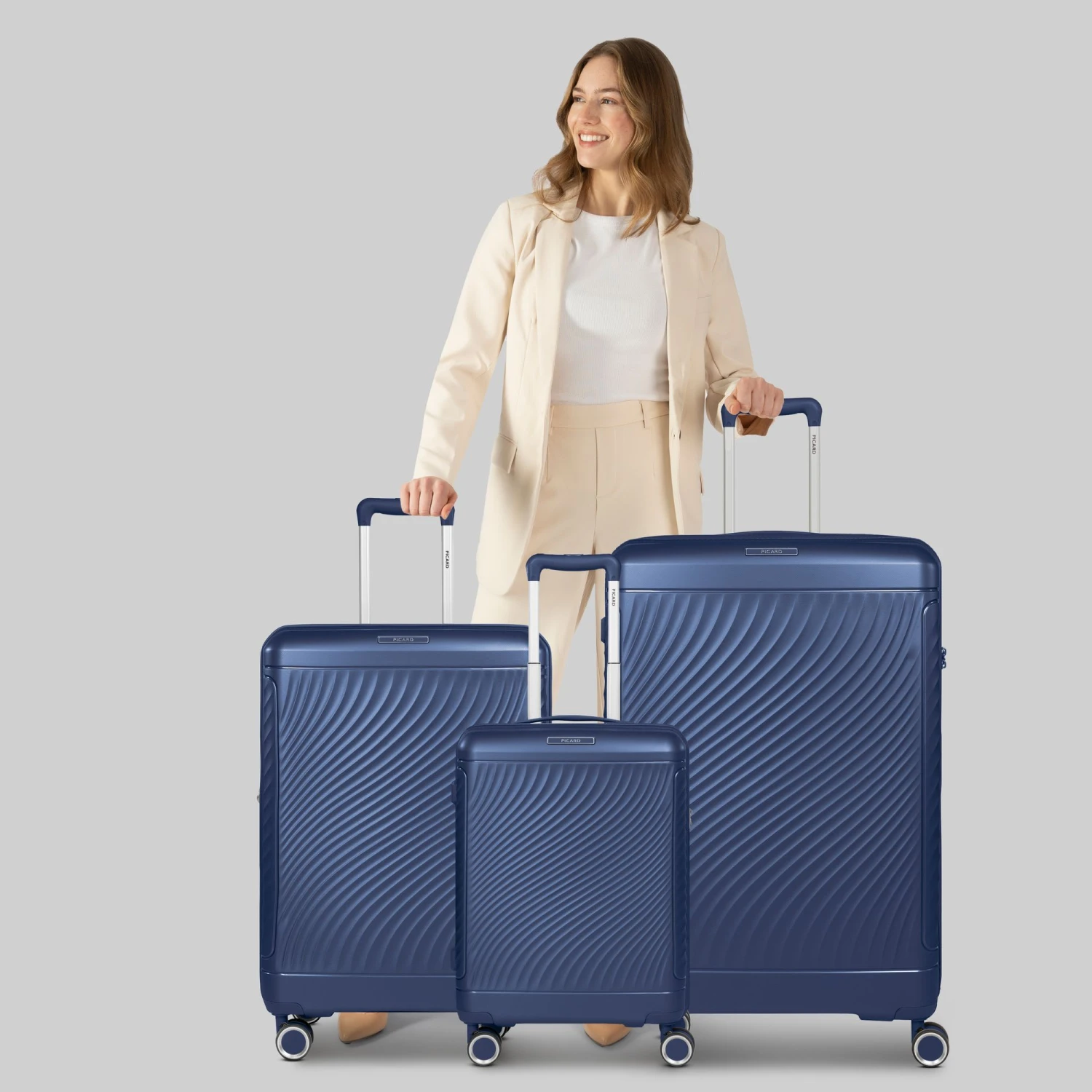 Picard Vienna 4 Rollen Kofferset 3-teilig Mit Dehnfalte In Navy Blue 2 Picard Vienna 4 Rollen Kofferset 3-teilig Mit Dehnfalte In Navy Blue – Bild 2