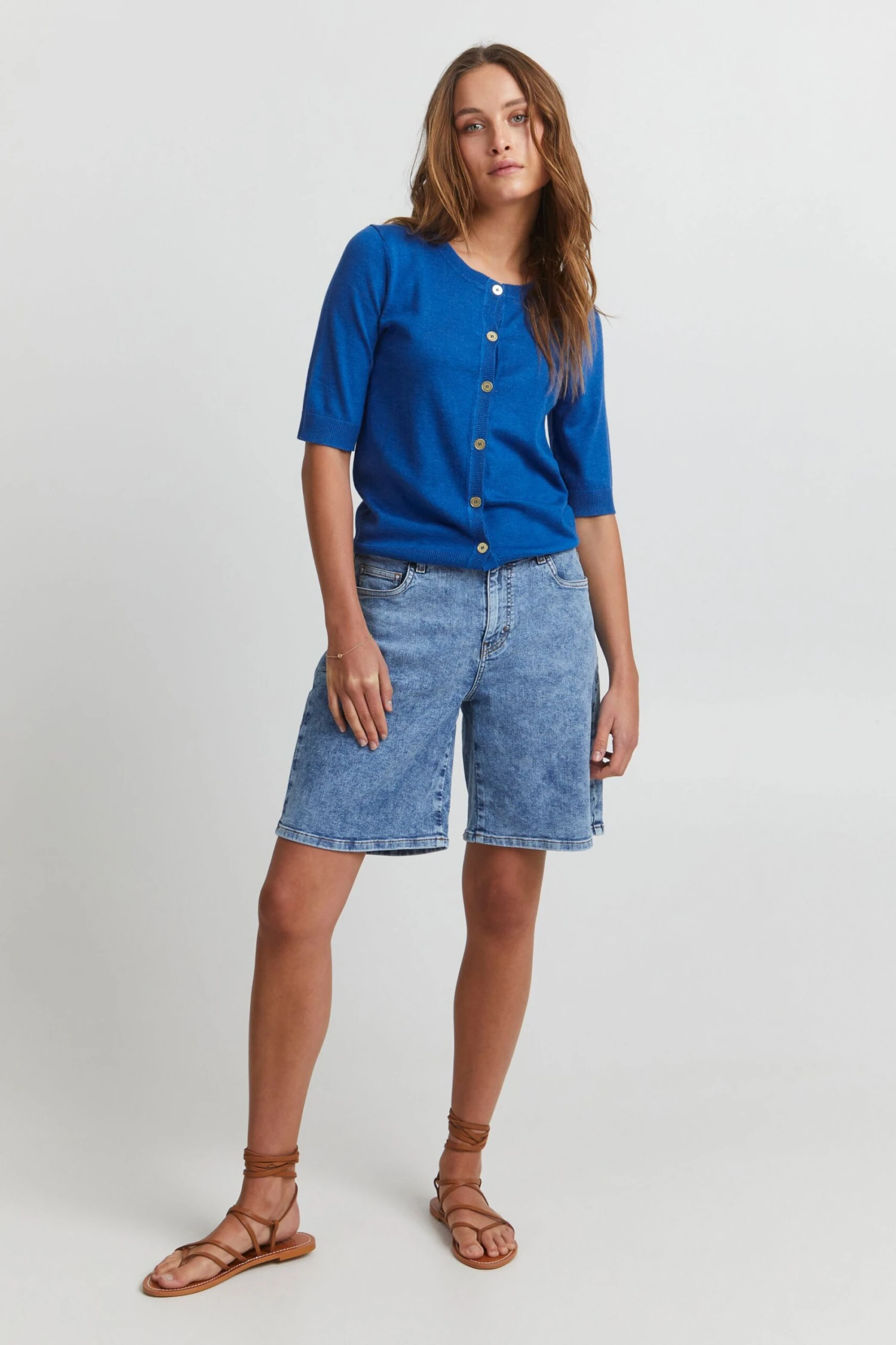 Cardigan In Blau 2 Cardigan In Blau – Bild 2