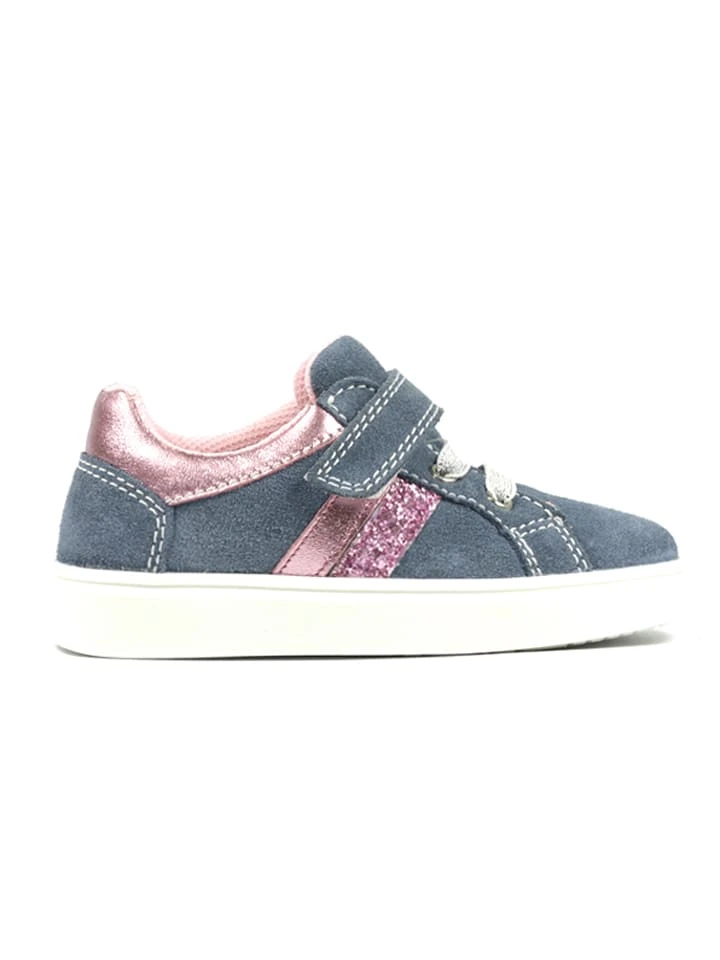 Sneakers In Blau 1 Sneakers In Blau