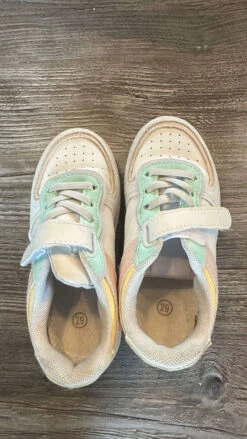 Sneakers In Weiß/ Rosa/ Türkis