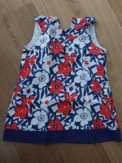 Top In Dunkelblau/ Weiß/ Rot