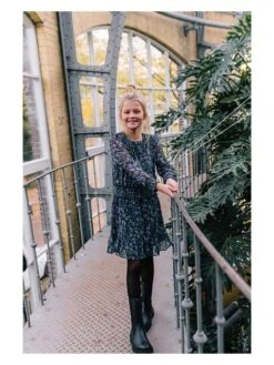 Vingino Kleid "Pelanne" In Schwarz/ Lila -Limango Verkäufe vingino kleid pelanne in schwarz lila 2